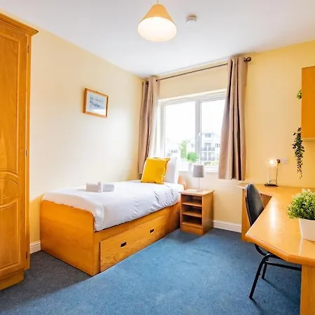 Apartment Spacious 3 Bed With Parking Galway