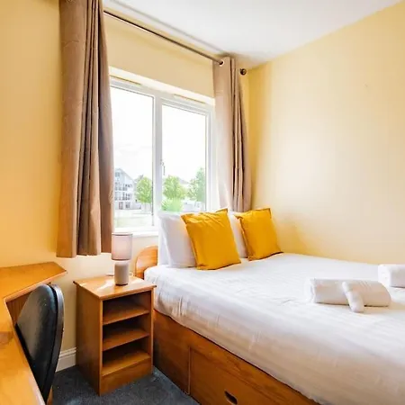 Spacious 3 Bed With Parking Galway