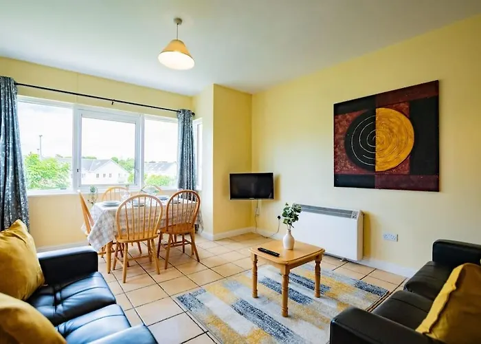 公寓 55 - Spacious Three Bed With Parking *